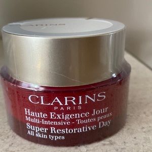 Clarins Super restorative day for all skin types 1.7 ounce